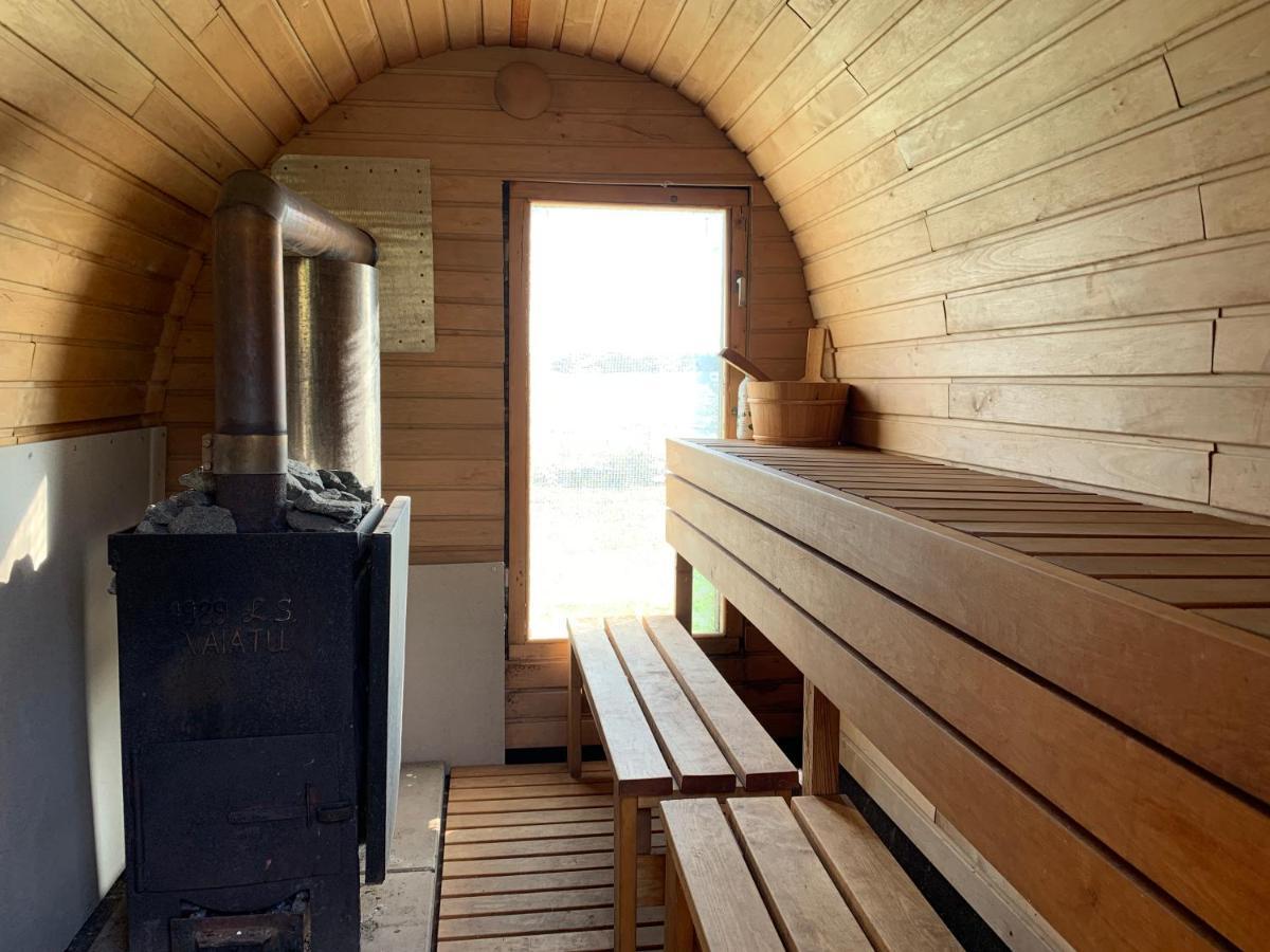 Taalihomes Ridaelamu Jaerve Kaldal - Saun Hinnas *